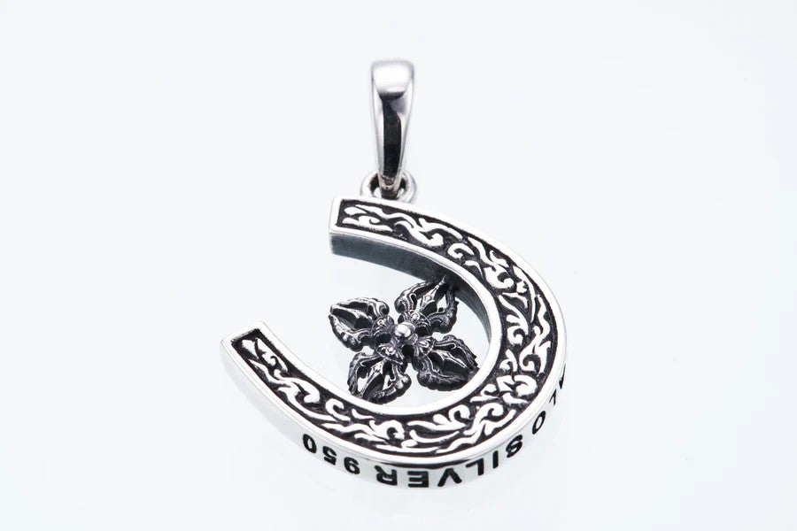 ZOCALO ソカロ ホースシュー ドージェ ペンダント(ダブルドージェ)Horse Shoe with Double Dorje Pendant