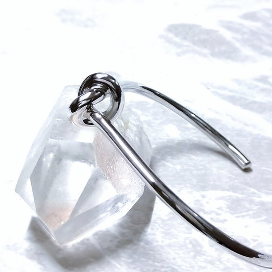 シンプル ノット バングル