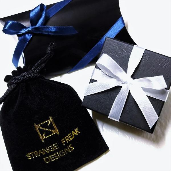 STRANGE FREAK DESIGNS ハイデラ ピアス