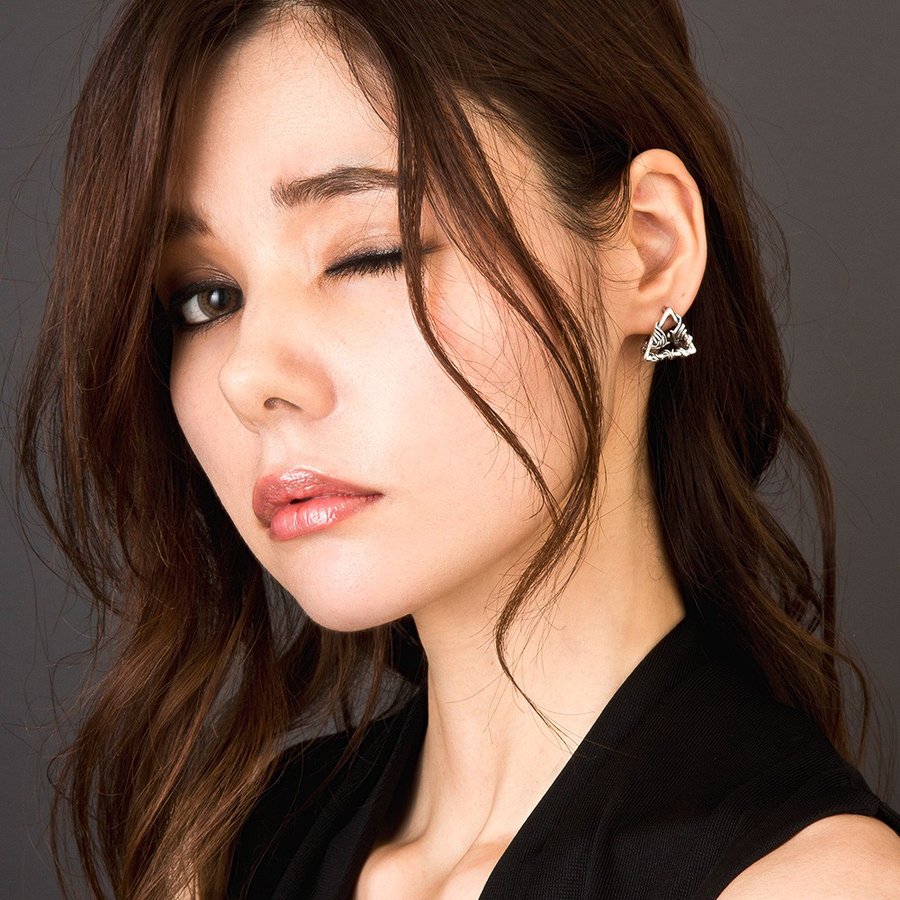 ルシファートライアングルピアス/片耳分/ Artemis Classic/アルテミスクラシック (シルバー925製) ace0148