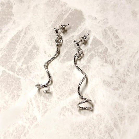 シルバーウエーブピアス ショート FRABOSO(フラボッソ):イタリア製《Made in Italy》OR06732RH Silver Wave Pierce Short FRABOSO: Made in Italy 《Made in Italy》 OR06732RH