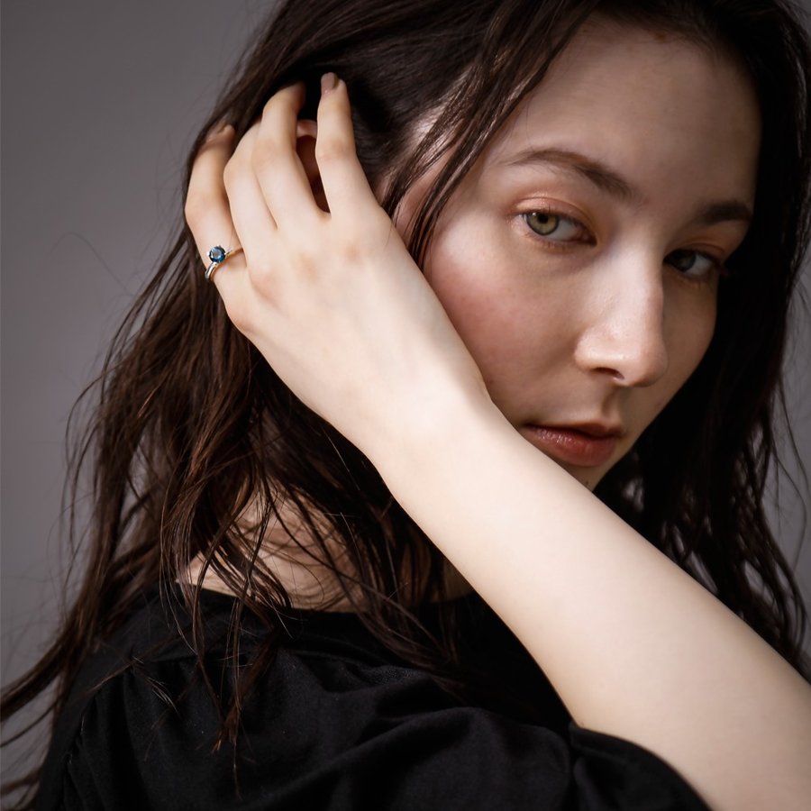 エレノアジュエリー/Elenore Jewelry ロンドンブルートパーズソリティアリング ELR0058