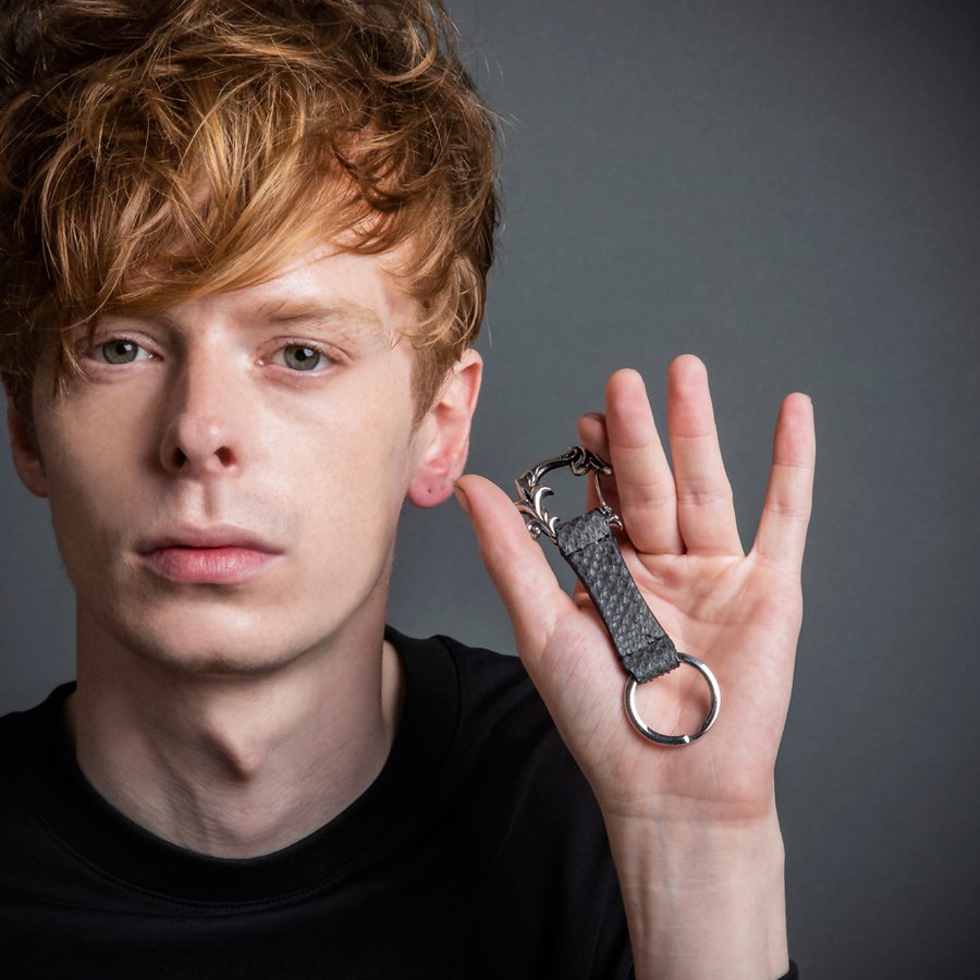 アルテミスクラシック ArtemisClassic フローラルカラビナキーホルダー パイソン メンズ ACLK0024