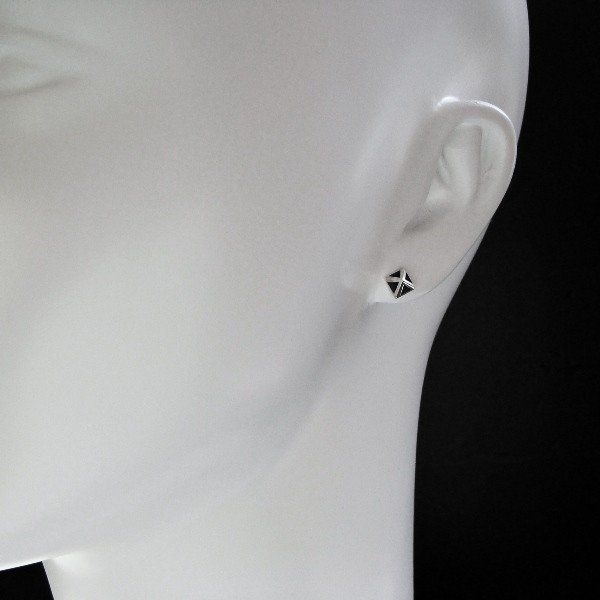 ZOCALO (ソカロ) タイニー・ピラミッド・スタッド・ピアス・ 片方売り ZZES-0023 0022