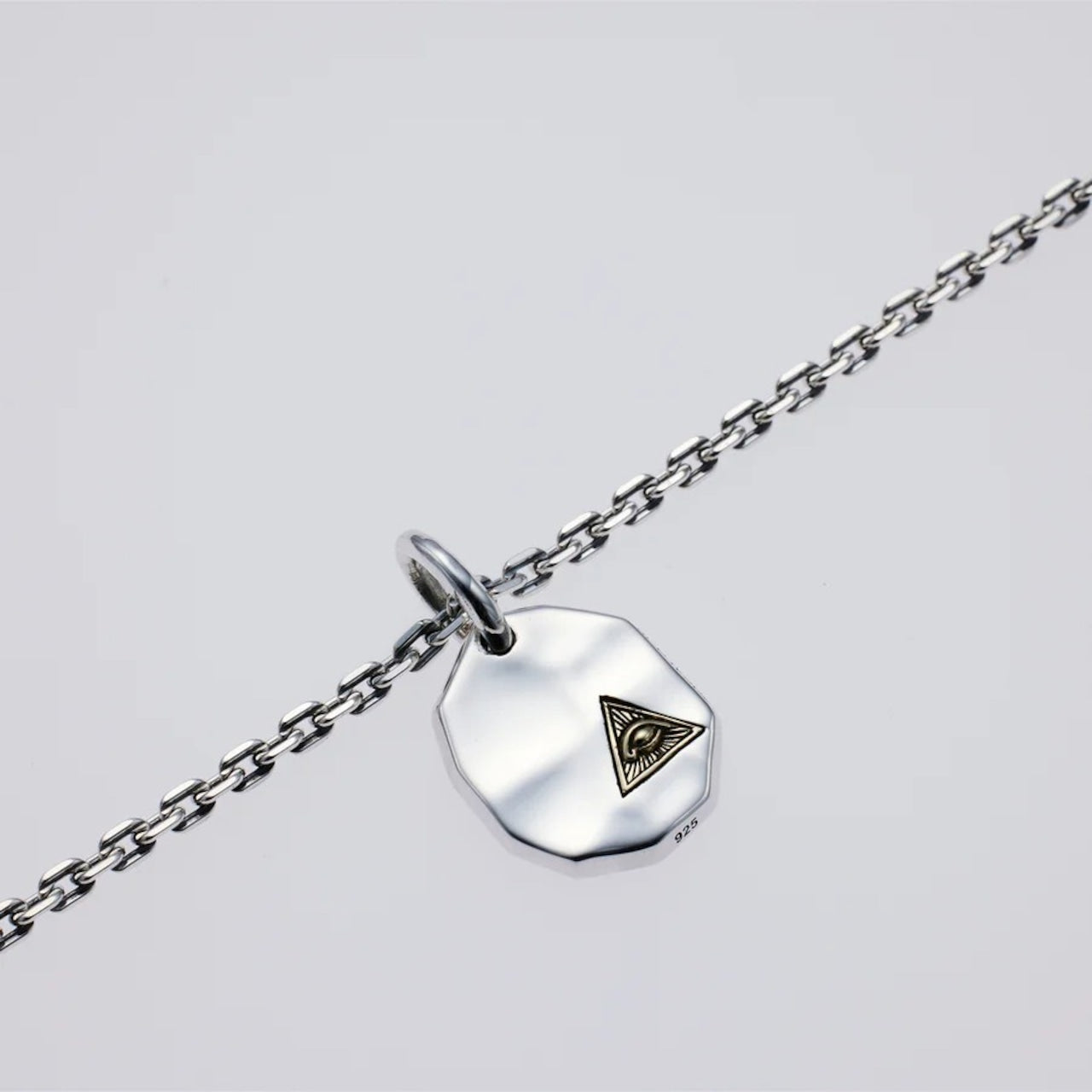 ZOCALO ソカロ 槌目 プレート ペンダント アイ オブ プロビデンス Hammered Texture Plate Pendant Eye of Providence