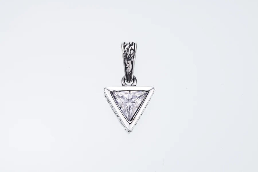 ZOCALO ソカロ ジュエルド アイビー トライアングル ペンダントトップ(ホワイトCZ) Jeweled Ivy Triangle Pendant(WhiteCZ)