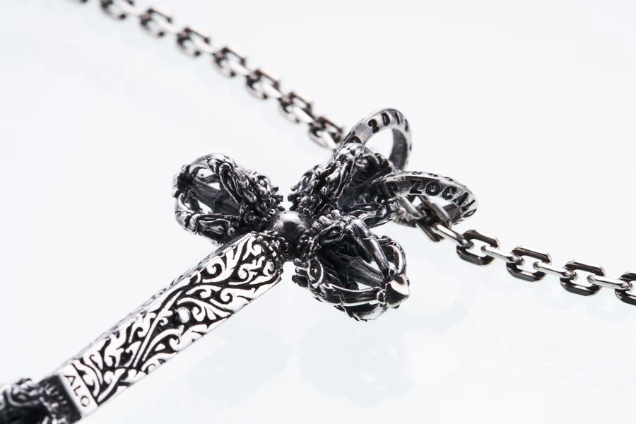ZOCALO ソカロ チベタン ドラゴン ドージェ クロス ペンダント(S) Tibetan Dragon Dorje Cross Pendant(S)