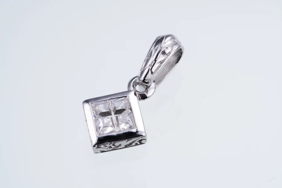 ZOCALO ソカロ ジュエルド アイビー スクエア ペンダント(L)(ホワイトCZ) Jeweled Ivy Square Pendant(L)(WhiteCZ)