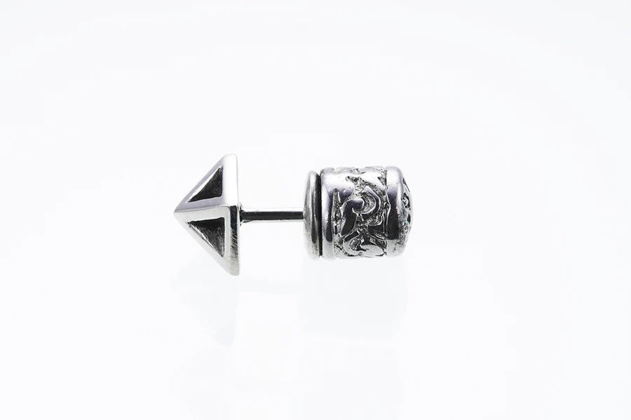 ZOCALO ソカロ タイニー ピラミッド スタッズ ピアス エッジド Tiny Pyramid Studs Earring Edged