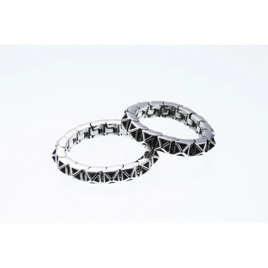 ZOCALO ソカロ タイニー ピラミッド スタッズ リング エッジド Tiny Pyramid Studs Ring Edged
