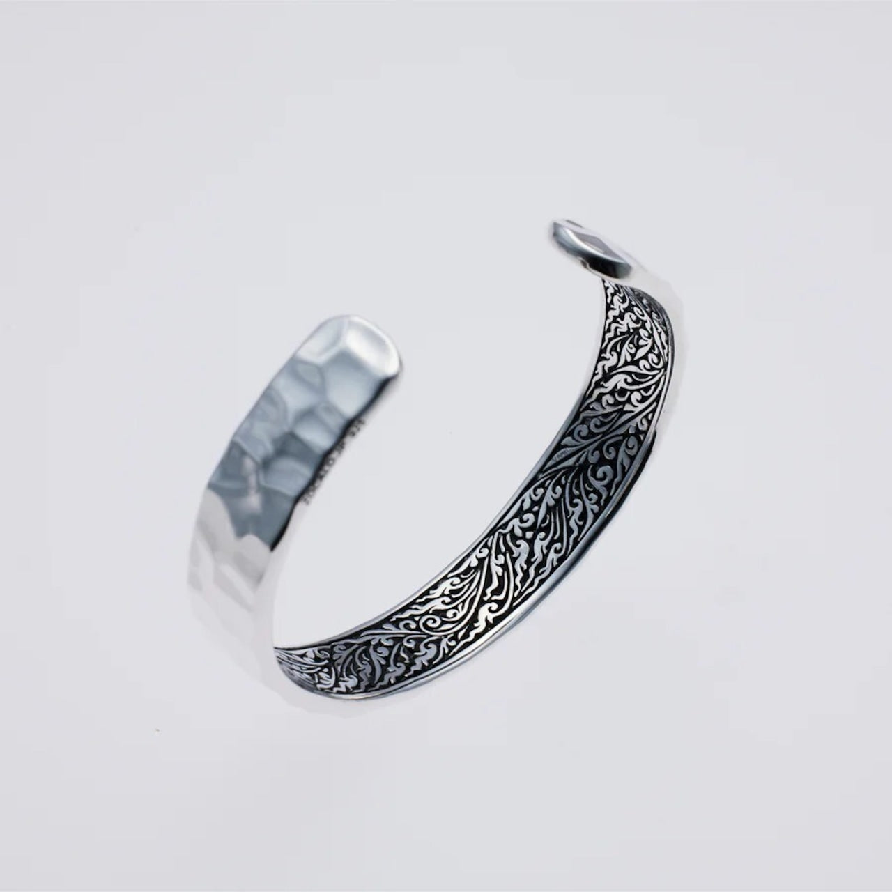 ZOCALO ソカロ 槌目 バングル アイ オブ プロビデンス Hammered Texture Bangle Eye of Providence