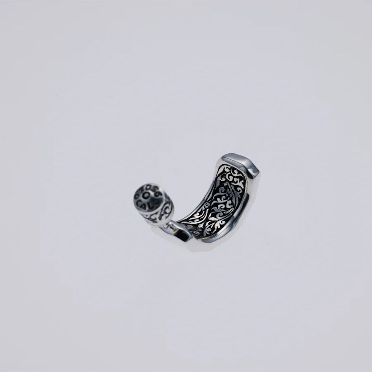 ZOCALO ソカロ 槌目 フープ ピアス リーフ Hammered Texture Hoop Earring Leaf