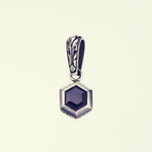 ZOCALO ソカロ ジュエルド アイビー ヘキサゴン ペンダント(ブラックCZ) Jeweled Ivy Hexagon Pendant(BlackCZ)