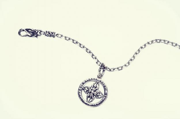 ZOCALO ソカロ クレスト オブ ヴァジュラ ペンダント(S) Crest of Vajra Pendant(S)