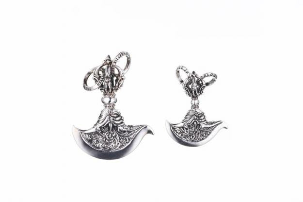 ZOCALO ソカロ チベタン ドラゴン ドージェ カルティカ ペンダント(S) Tibetan Dragon Dorje Kartika Pendant(S)