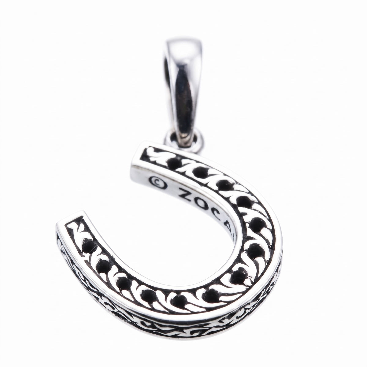 ZOCALO ソカロ ホース シュー ペンダント(ホワイトCZ) Horse Shoe Charm(White CZ)