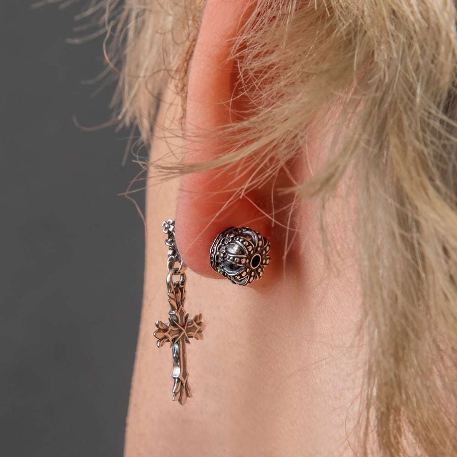 クラウンピアスキャッチ　AKE0108　Crown earring catch シルバーアクセサリー Silver jewelry